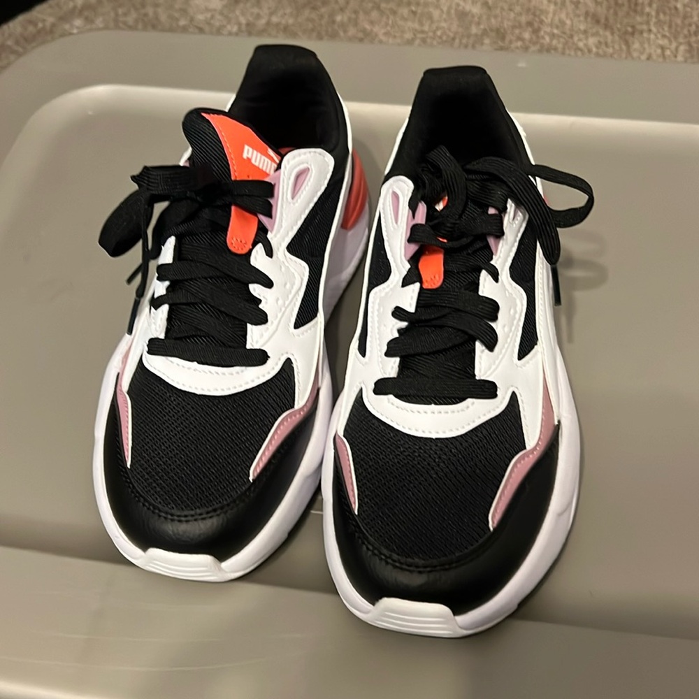 X-ray speed woman’s puma